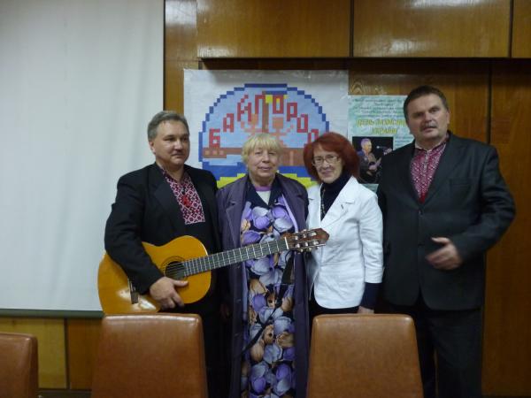 Новина У клубі авторської пісні «Байгород» пройшов вечір на честь захисників України Ранкове місто. Кропивницький