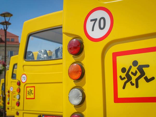 Новина Кіровоградщина: Для шкіл області придбали дюжину автобусів Ранкове місто. Кропивницький