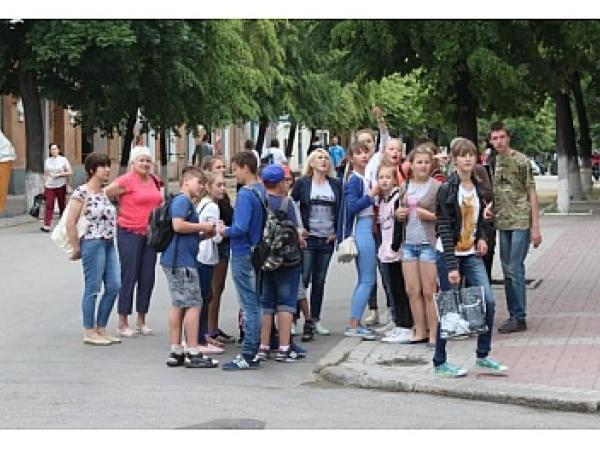 Новина Кропивницькі школярі продовжують розгадувати архітектурні ребуси міста Ранкове місто. Кропивницький