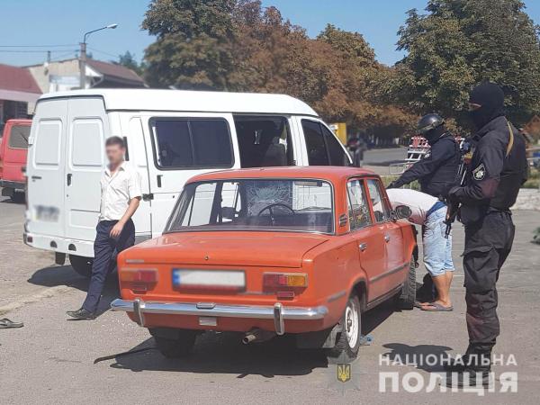 Новина За день на Кіровоградщині поліцейські затримали трьох наркозбувачів Ранкове місто. Кропивницький