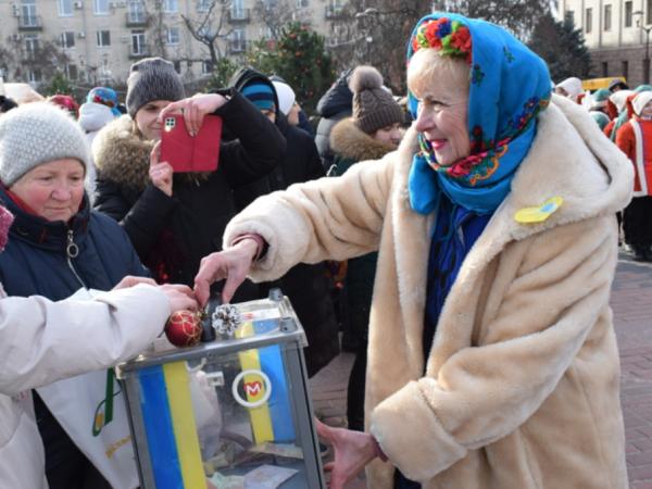 Новина На площі Героїв Майдану провели благодійний СмакФест “Щедрик” Ранкове місто. Кропивницький