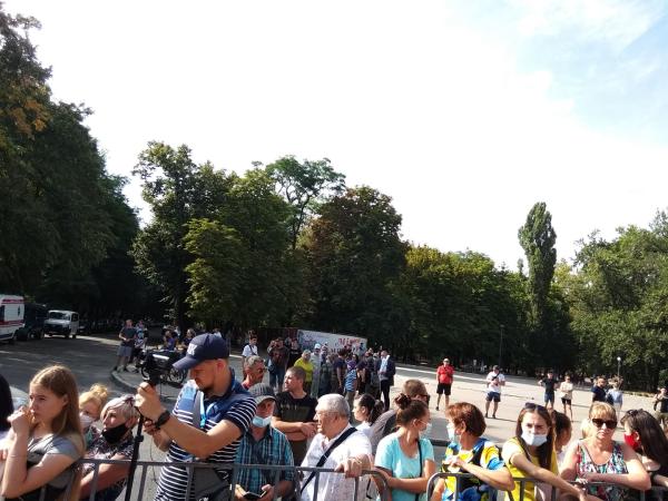 Новина «Зелю геть»: Кропивничани зустріли Президента Ранкове місто. Кропивницький