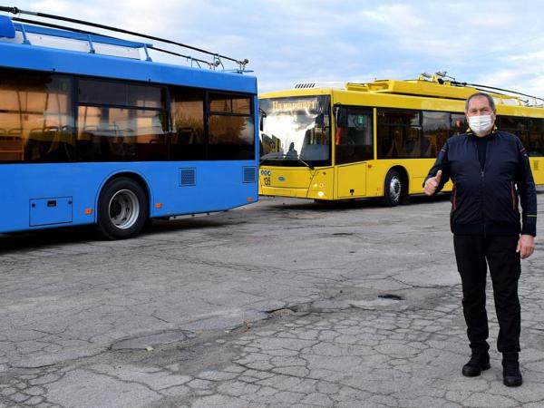 Новина У Кропивницькому до селища Нового рушили нові тролейбуси Ранкове місто. Кропивницький