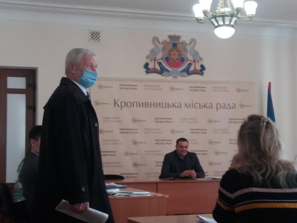 Новина У Кропивницькій міській раді представники «лівих сил» відмовляються говорити українською Ранкове місто. Кропивницький