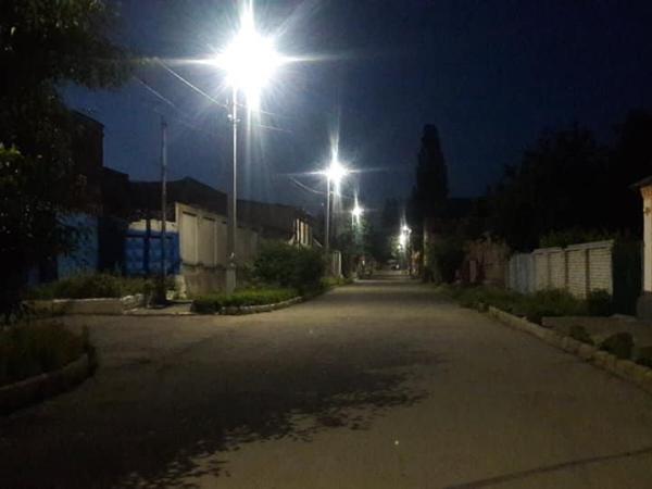 Новина Кропивницький: На вулицях міста замінюють старі лампи на енергоощадні Ранкове місто. Кропивницький