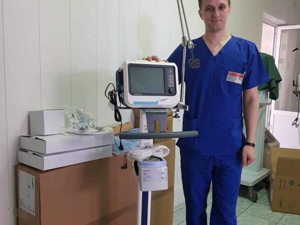 Новина ПриватБанк передав Одеській обласній дитячій лікарні апарати штучної вентиляції легенів Ранкове місто. Кропивницький