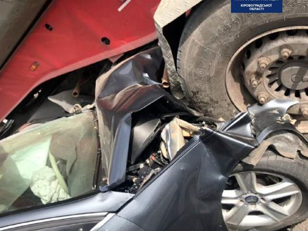 Новина У Кропивницькому зіштовхнулися MAN та Mercedes-Benz C 300, обійшлося без жертв Ранкове місто. Кропивницький
