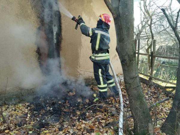Новина Кіровоградщина: Олександрівські рятувальники ліквідували пожежу у приватному будинку Ранкове місто. Кропивницький