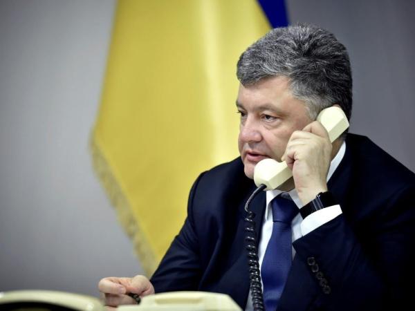 Новина Кропивницький: Петро Порошенко агітує виборців по телефону Ранкове місто. Кропивницький