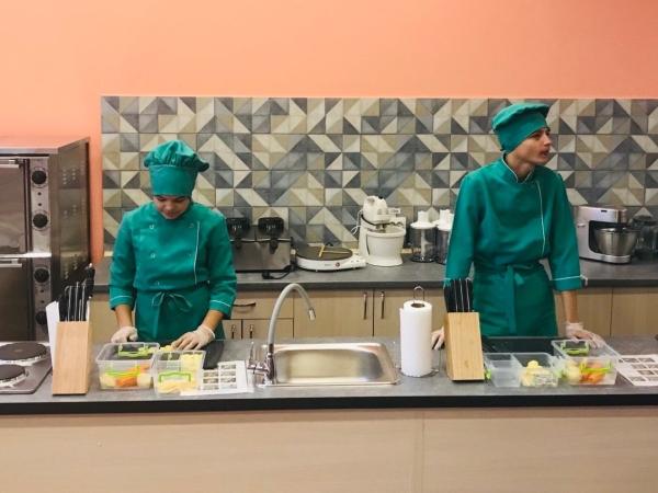 Новина Кіровоградщина: Майбутні кондитери навчатимуться у сучасній кухні-лабораторії Ранкове місто. Кропивницький