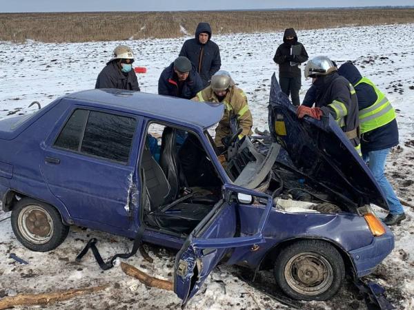 Новина Кіровоградщина: У аварії загинув 29-річний водій (ФОТО) Ранкове місто. Кропивницький