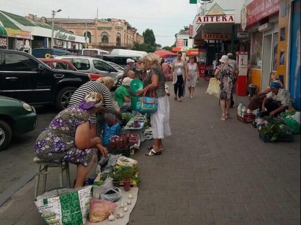 Новина У Кропивницькому перевірили місця стихійної торгівлі Ранкове місто. Кропивницький
