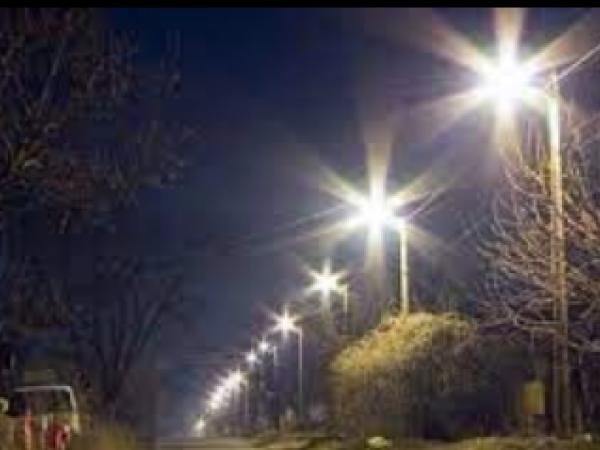 Новина Відтепер у вечірні години в Кропивницькому вмикатимуть вуличне освітлення Ранкове місто. Кропивницький