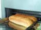 Хліб із цвяхами. У Кропивницькому невдоволений зарплатнею працівник хлібзаводу підкладав у хліб «сюрпризи»