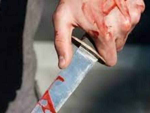 Новина У Кропивницькому чоловік вирішив покінчити з життям за допомогою ножа (ВІДЕО) Ранкове місто. Кропивницький