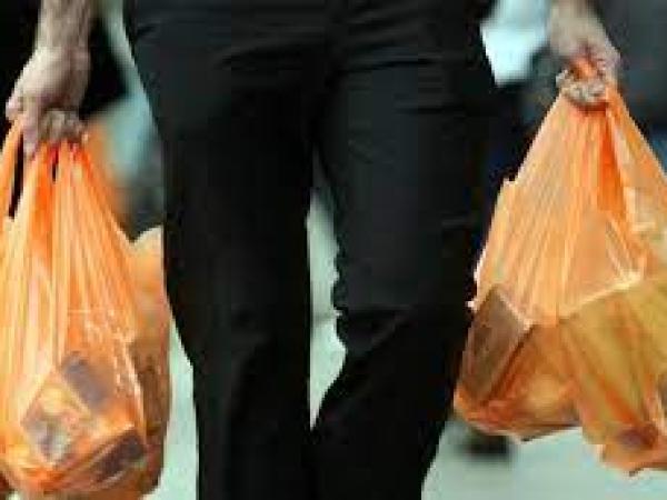 Новина Штраф до 34 тисяч гривень: прийнято закон про обмеження обігу пластикових пакетів Ранкове місто. Кропивницький