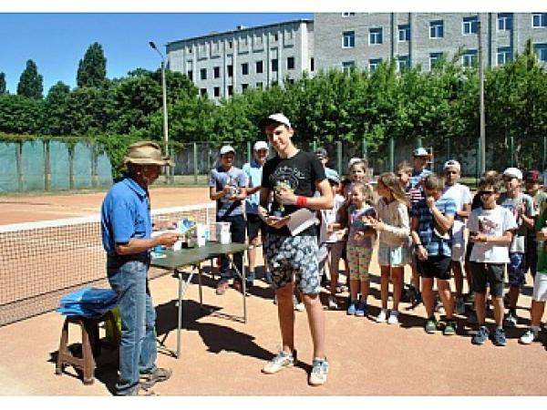 Новина У Кропивницькому визначили кращіх тенісистів серед школярів Ранкове місто. Кропивницький
