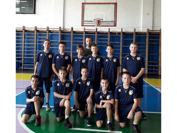 Новина Юні баскетболісти із Кропивницького лідирують у розіграші Всеукраїнської Юнацької Баскетбольної ліги Ранкове місто. Кропивницький