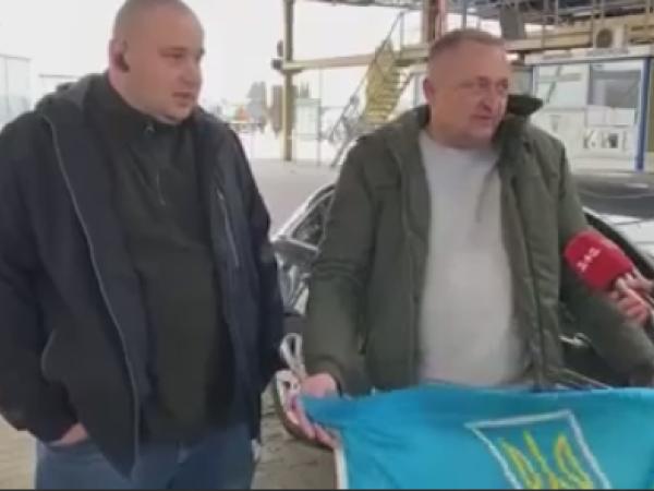 Новина Українські чоловіки продовжують прибувати з-за кордону, щоб стати на захист Батьківщини Ранкове місто. Кропивницький