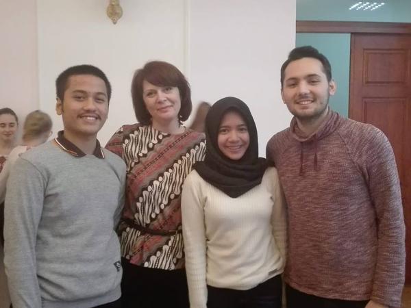 Новина Як студенти з Індонезії та Туреччині відкривають Кропивницький Ранкове місто. Кропивницький