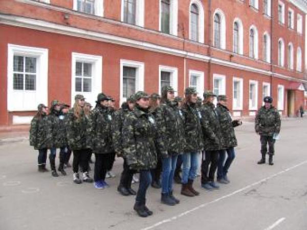 Новина Кировоградские девушки попали в армию на один день Ранкове місто. Кропивницький