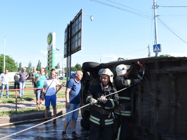Новина Кропивницький: Рятувальники ліквідували наслідки ДТП на Вокзальній Ранкове місто. Кропивницький