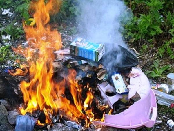 Новина Паліїв побутового сміття у Кропивницькому будуть карати штрафами та критикувати Ранкове місто. Кропивницький