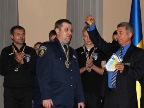 Новина ФК «Нова поліція» отримав золоті медалі чемпіонів міста та Кіровоградської області Ранкове місто. Кропивницький