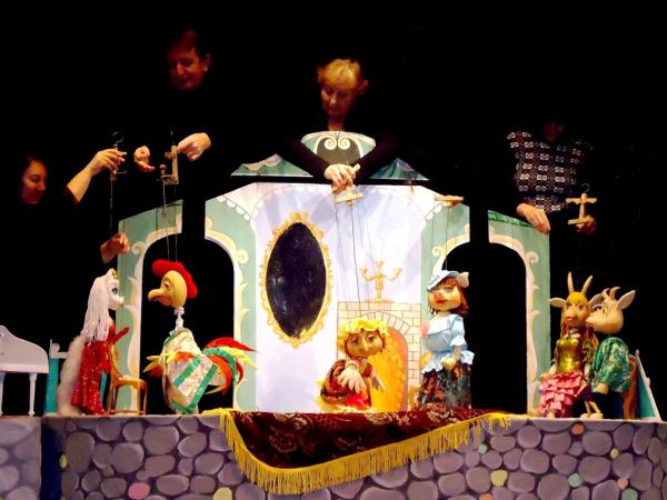 Новина Кропивницький: Театр ляльок представляє репертуар на травень Ранкове місто. Кропивницький
