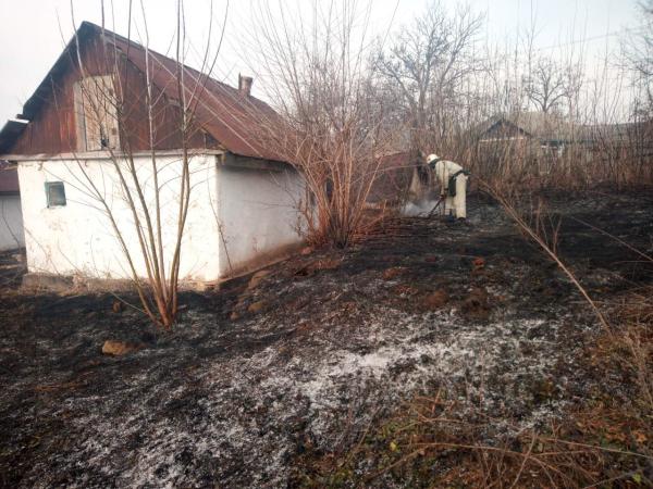 Новина Кіровоградська область: Рятувальники загасили дві пожежі у екосистемі Ранкове місто. Кропивницький