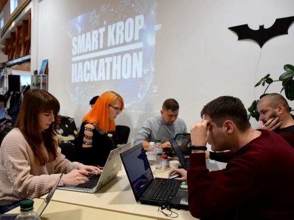 Новина Хакатон «Smart Krop» виявився вдалим: Кропивницький отримає нові зручні електронні сервіси Ранкове місто. Кропивницький