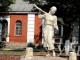 У Кропивницькому невідомі вчергове пошкодили скульптуру Наталки Полтавки