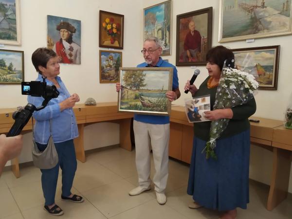 Новина Сімейна виставка одеситів представлена у Кропивницькому Ранкове місто. Кропивницький