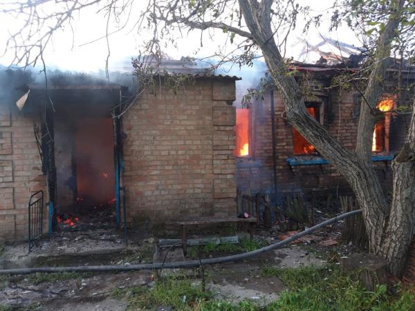 Новина У селі Могутнє запалав житловий будинок (ФОТО) Ранкове місто. Кропивницький