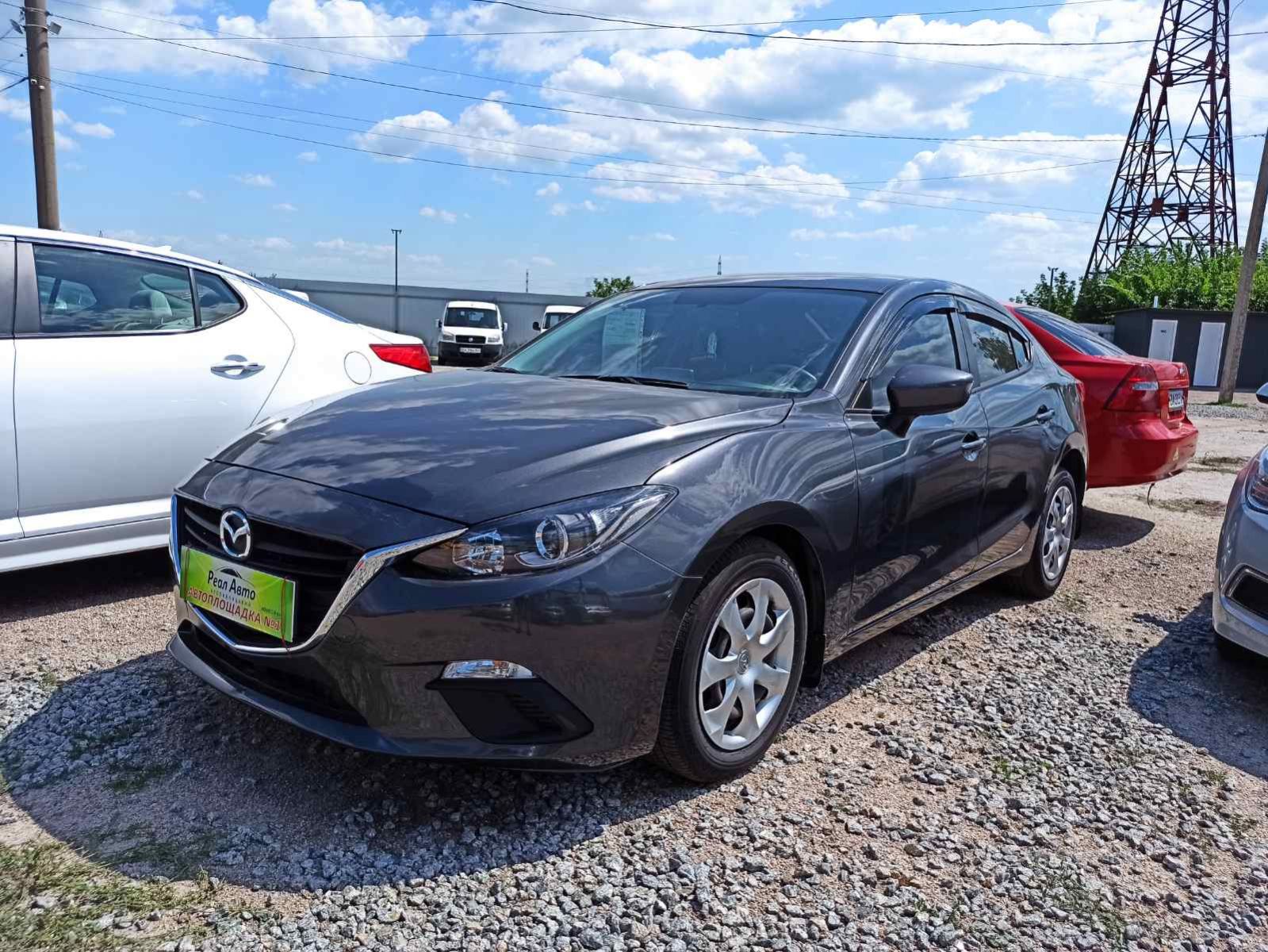 Mazda 3 2015г 9400$