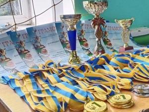 Новина Олександрійці здобули перемогу в змаганнях з волейболу Ранкове місто. Кропивницький